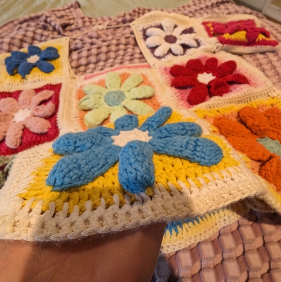 Flower Crotchet Top - Picture 4 of 4